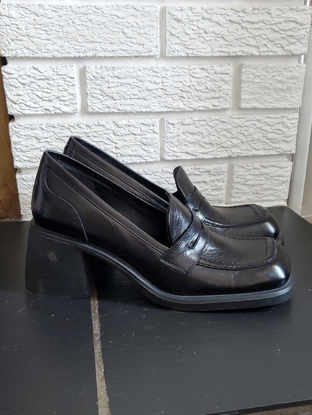 Classic Black Leather Block Heel Square Toe Loafers Sz 8.5 Whimsigoth Grunge